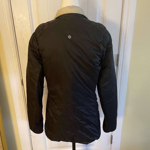 ❤️SOLD❤️Lululemon women’s reversible jacket - Picture 5 of 5